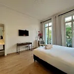 Charme Et Volupté à République Paris