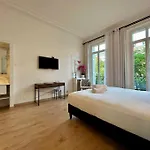 Charme Et Volupté à République Appartement