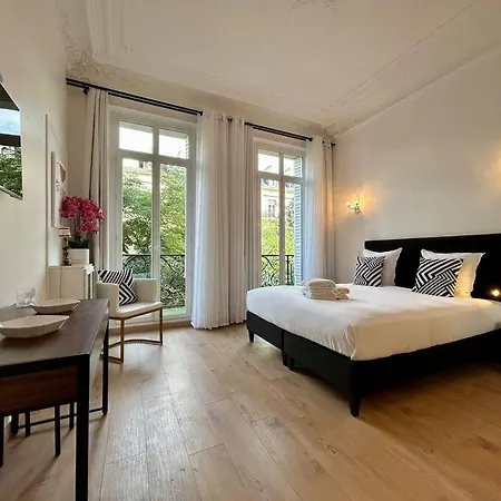 Charme Et Volupté à République * Paris