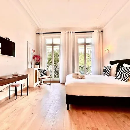 Charme Et Volupte A Republique Apartament *