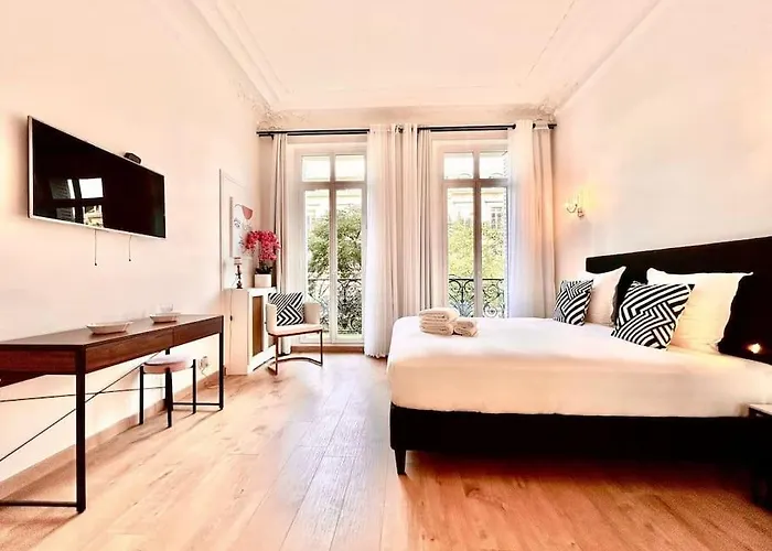 Charme Et Volupte A Republique Apartmán *