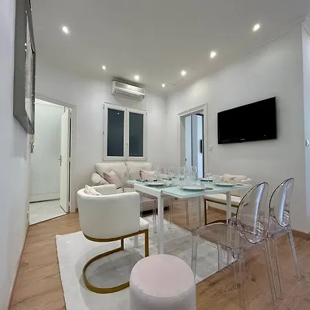 Apartment Charme Et Volupte A Republique